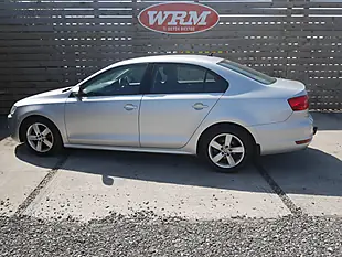Used 2011 Volkswagen Jetta Se Reflex Silver - Interior and Exterior details 6