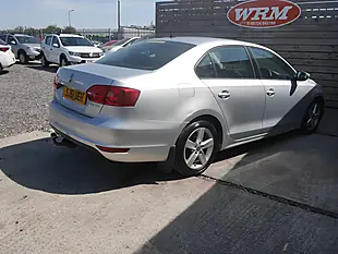 Used 2011 Volkswagen Jetta Se Reflex Silver - Interior and Exterior details 9