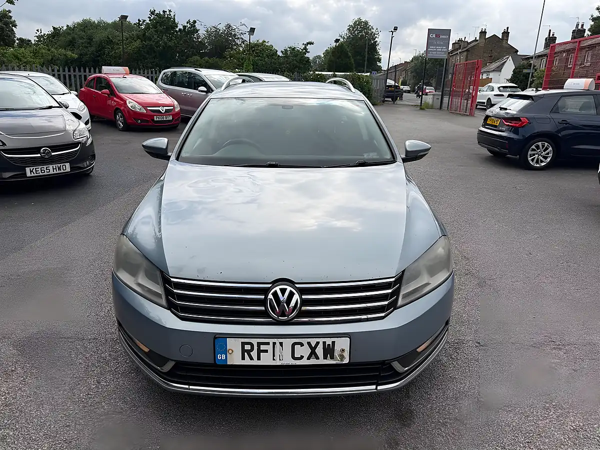 Used 2011 Volkswagen Passat Bluemotion Tech Sport Grey - Interior and Exterior details 2