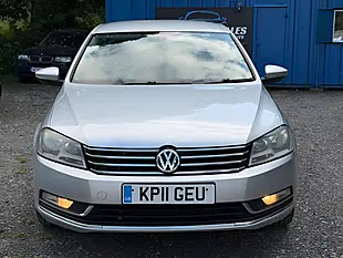Used 2011 Volkswagen Passat Se Silver - Interior and Exterior details 2