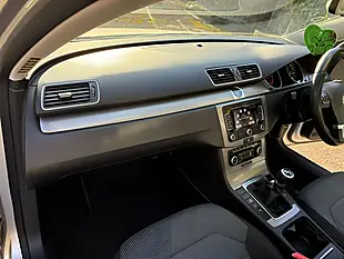 Used 2011 Volkswagen Passat Se Silver - Interior and Exterior details 13