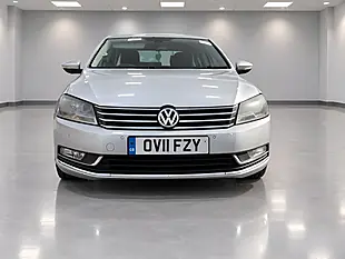 Used 2011 Volkswagen Passat Se Silver - Interior and Exterior details 2