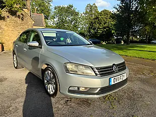 Used 2011 Volkswagen Passat Se Silver - Interior and Exterior details 9