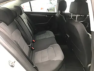 Used 2011 Volkswagen Passat Se Silver - Interior and Exterior details 9