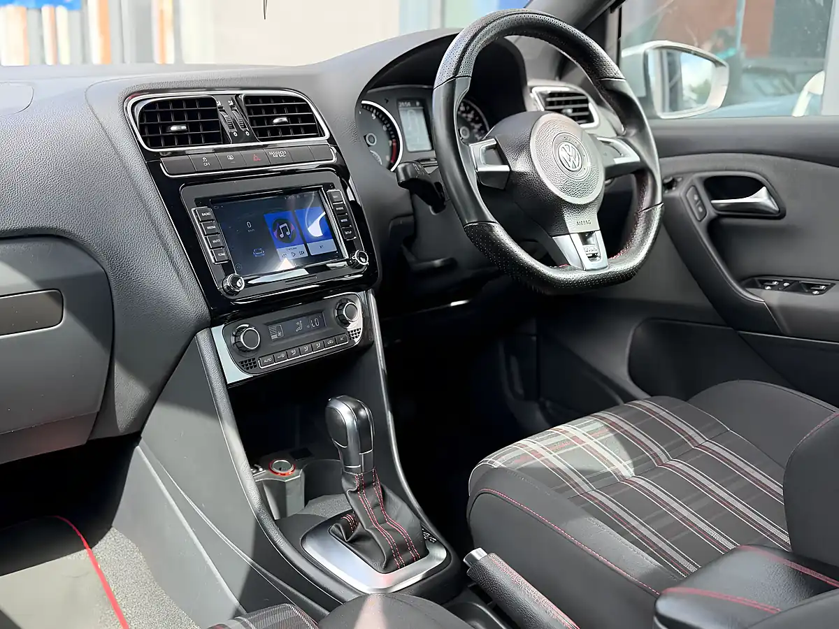Used 2011 Volkswagen Polo GTI Silver - Interior and Exterior details 3