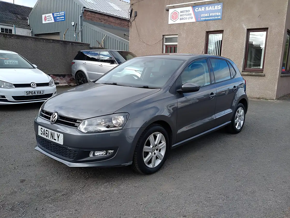 Used 2011 Volkswagen Polo Match Grey - Front View