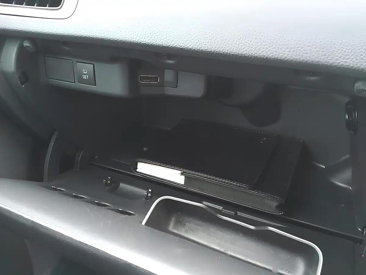 Used 2011 Volkswagen Polo Match Grey - Interior and Exterior details 19