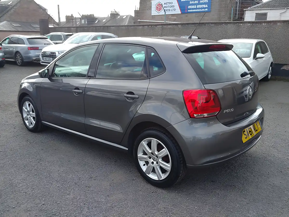 Used 2011 Volkswagen Polo Match Grey - Interior and Exterior details 4