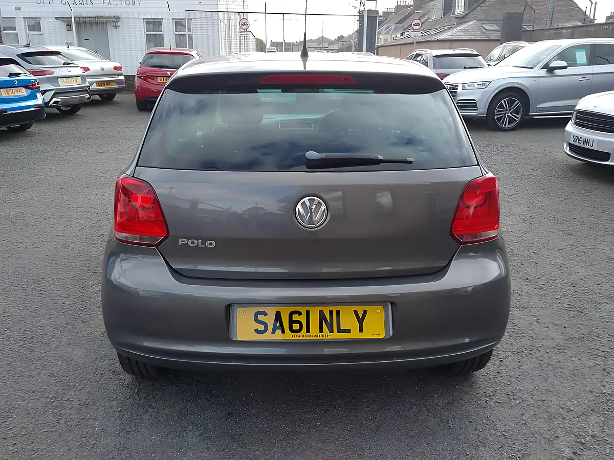 Used 2011 Volkswagen Polo Match Grey - Interior and Exterior details 5