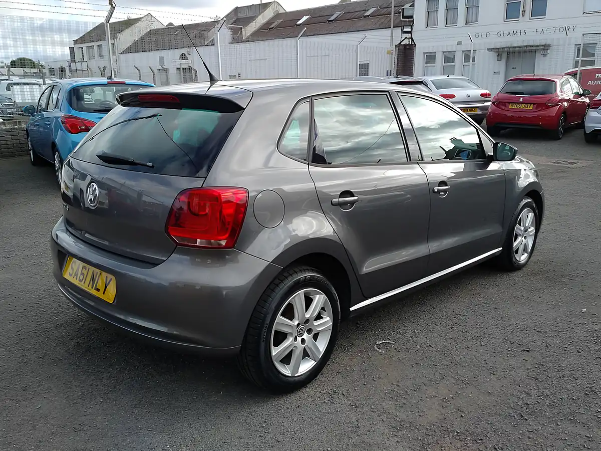 Used 2011 Volkswagen Polo Match Grey - Interior and Exterior details 6