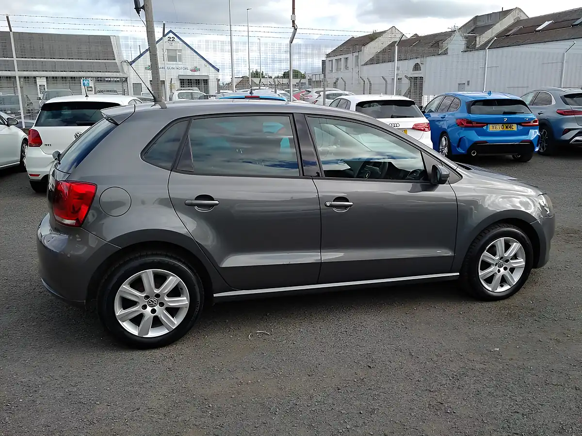 Used 2011 Volkswagen Polo Match Grey - Interior and Exterior details 7