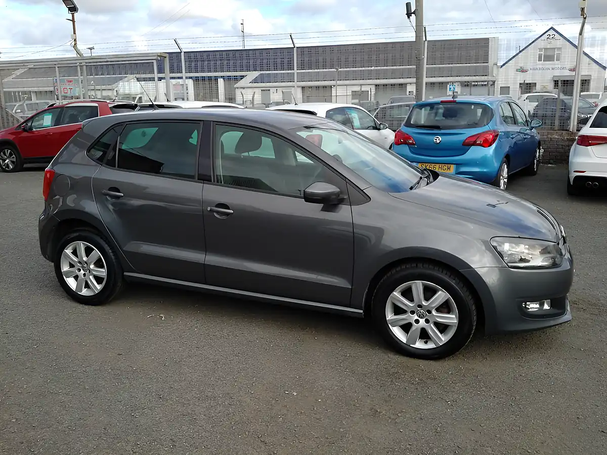 Used 2011 Volkswagen Polo Match Grey - Interior and Exterior details 8