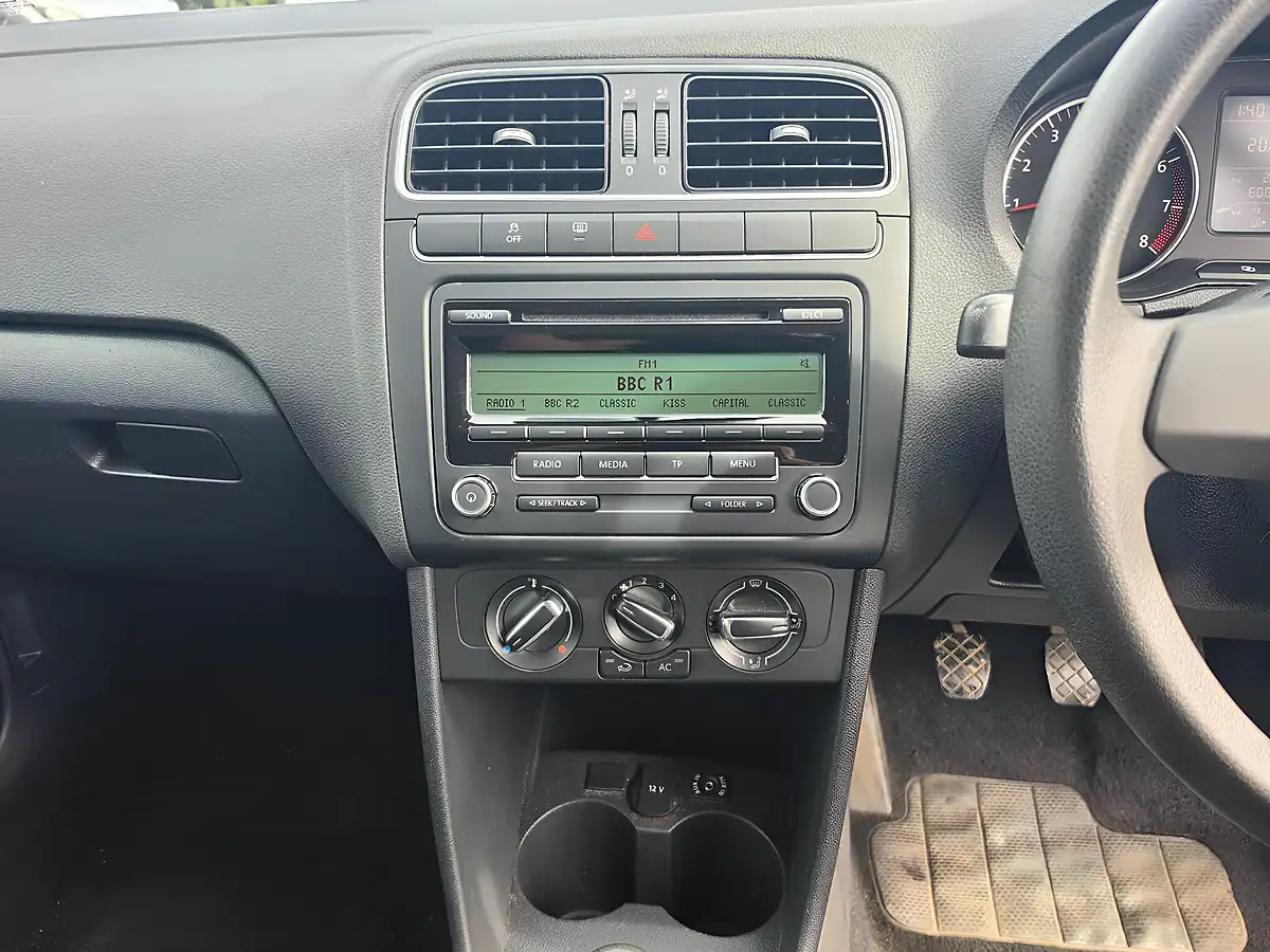 Used 2011 Volkswagen Polo Match Red - Interior and Exterior details 11