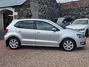 Used 2011 Volkswagen Polo Match Silver - Interior and Exterior details 19