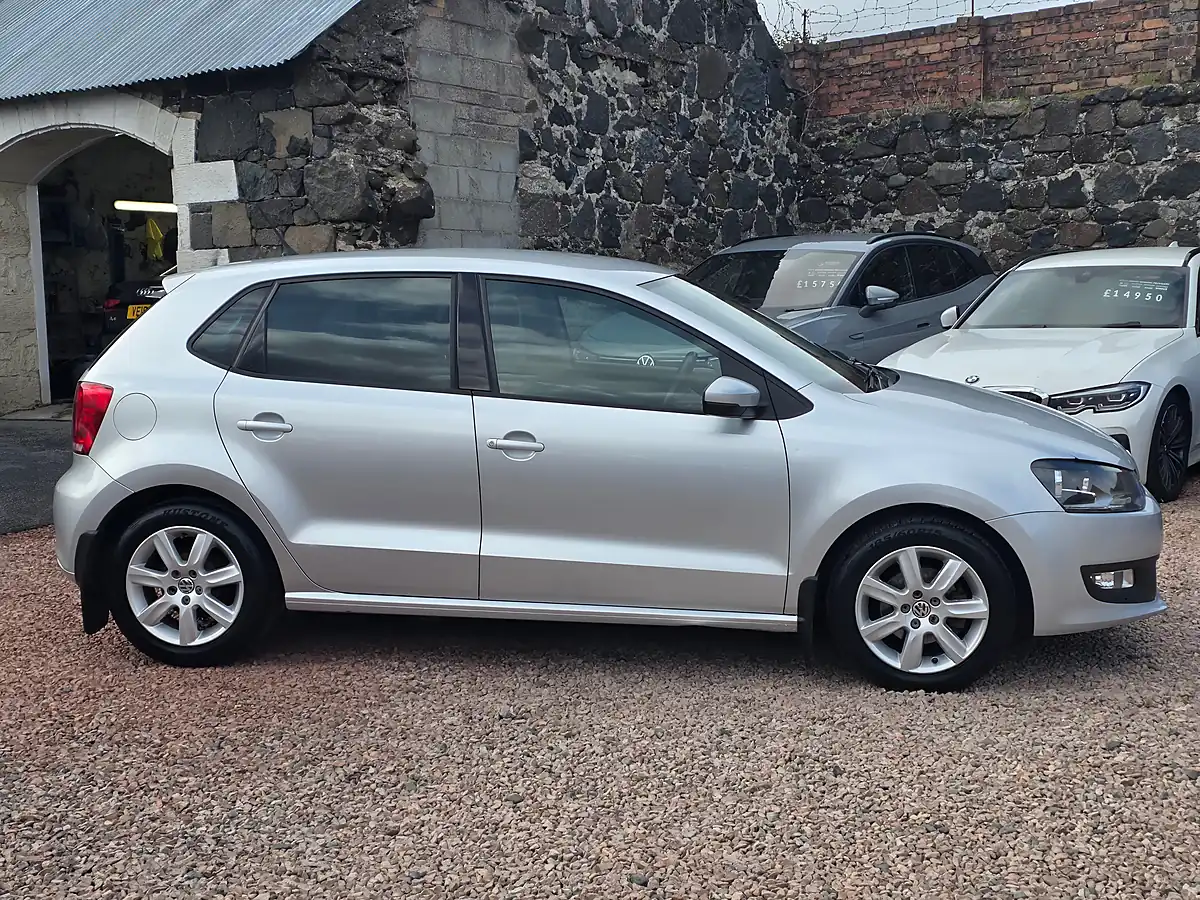 Used 2011 Volkswagen Polo Match Silver - Interior and Exterior details 19
