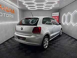 Used 2011 Volkswagen Polo Match Silver - Interior and Exterior details 10