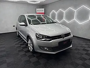 Used 2011 Volkswagen Polo Match Silver - Interior and Exterior details 6