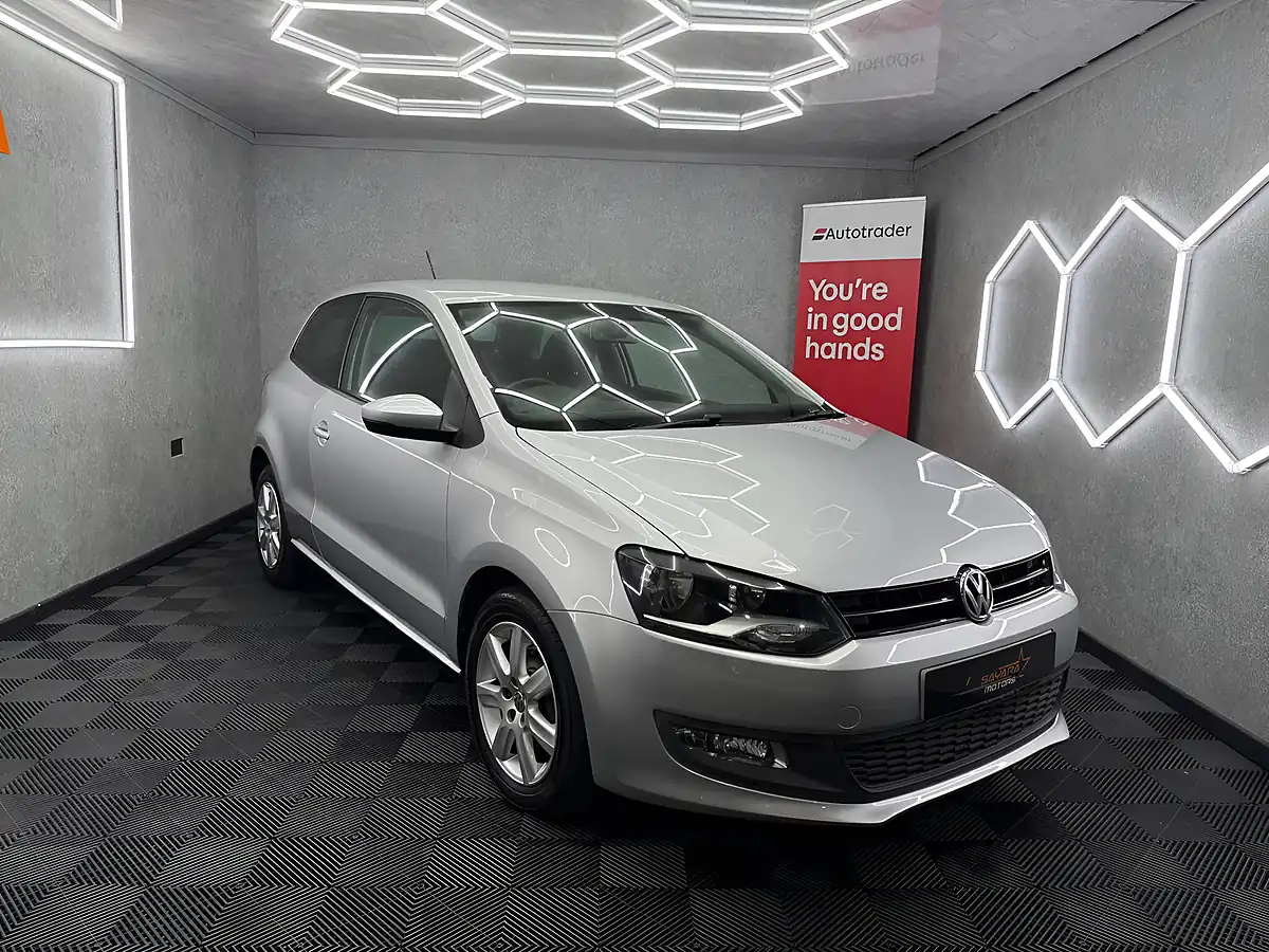 Used 2011 Volkswagen Polo Match Silver - Interior and Exterior details 7