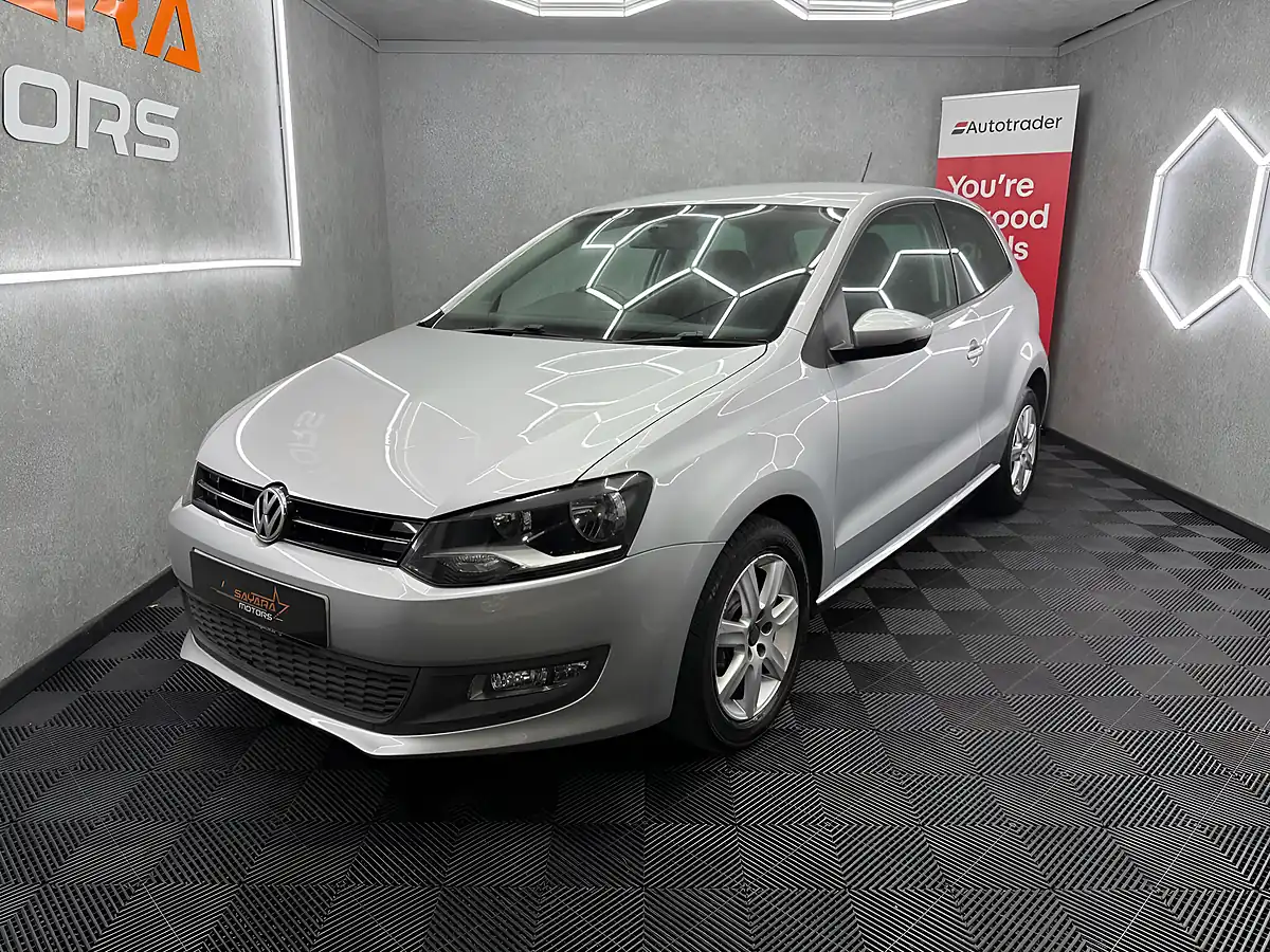 Used 2011 Volkswagen Polo Match Silver - Interior and Exterior details 8