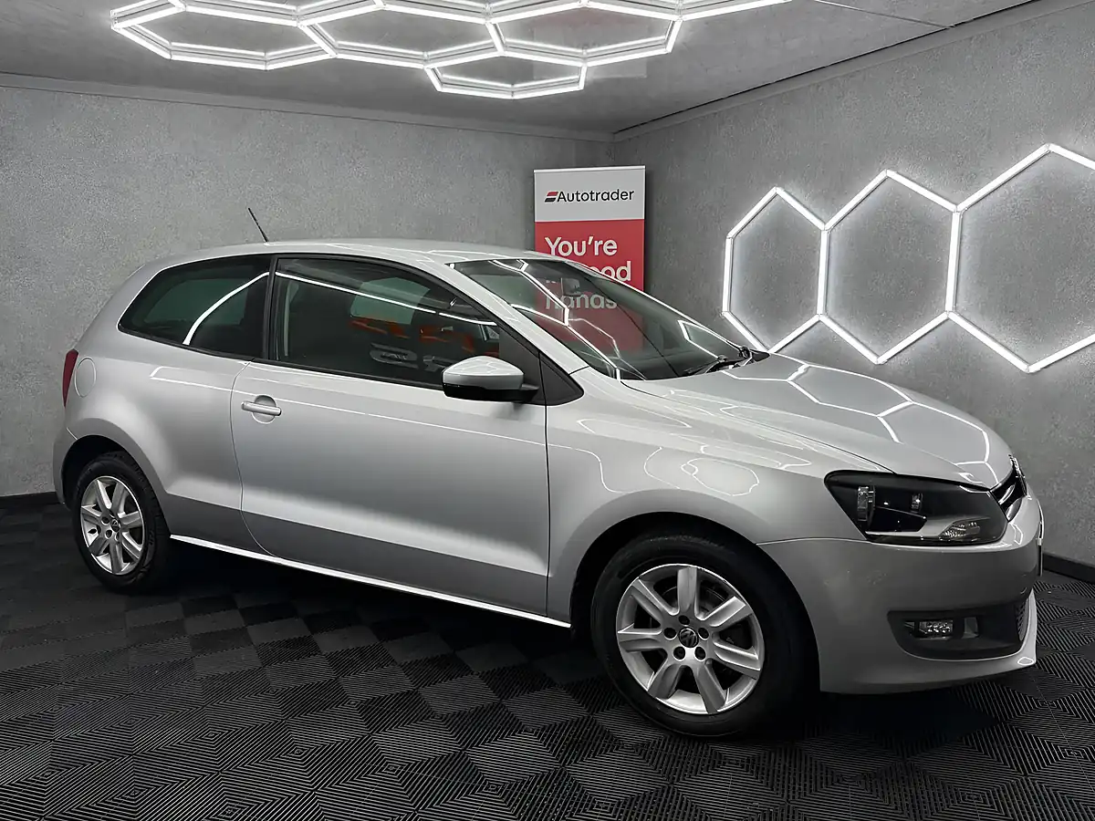 Used 2011 Volkswagen Polo Match Silver - Interior and Exterior details 9