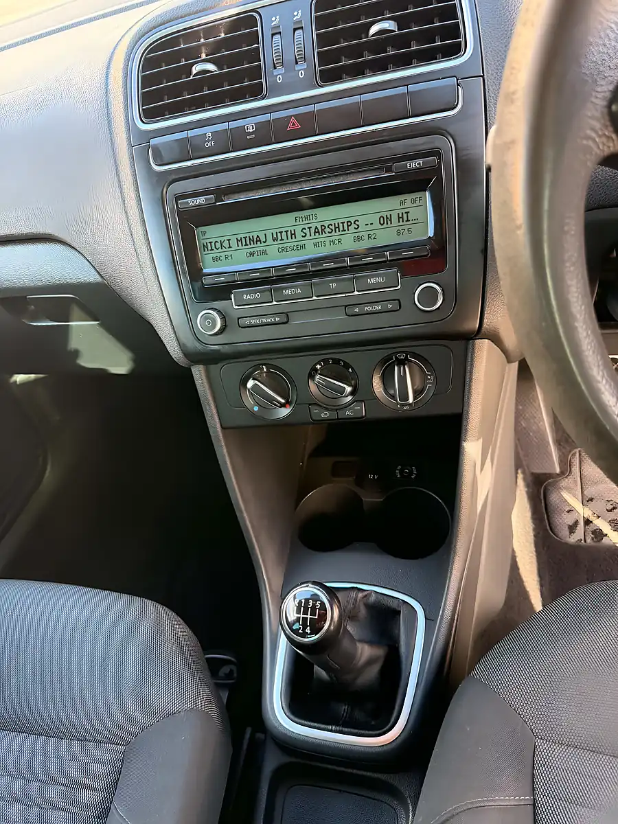 Used 2011 Volkswagen Polo Match White - Interior and Exterior details 13