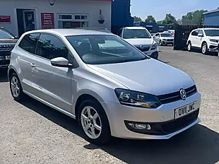 Used 2011 Volkswagen Polo Moda Silver - Interior and Exterior details 11