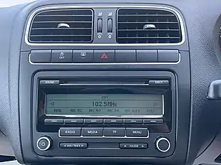 Used 2011 Volkswagen Polo Moda Silver - Interior and Exterior details 19