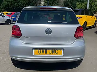 Used 2011 Volkswagen Polo Moda Silver - Interior and Exterior details 7