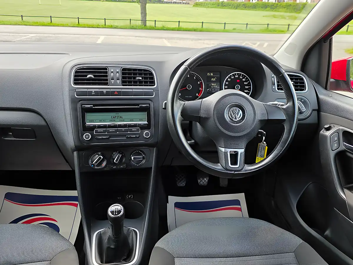 Used 2011 Volkswagen Polo Se Red - Interior and Exterior details 12