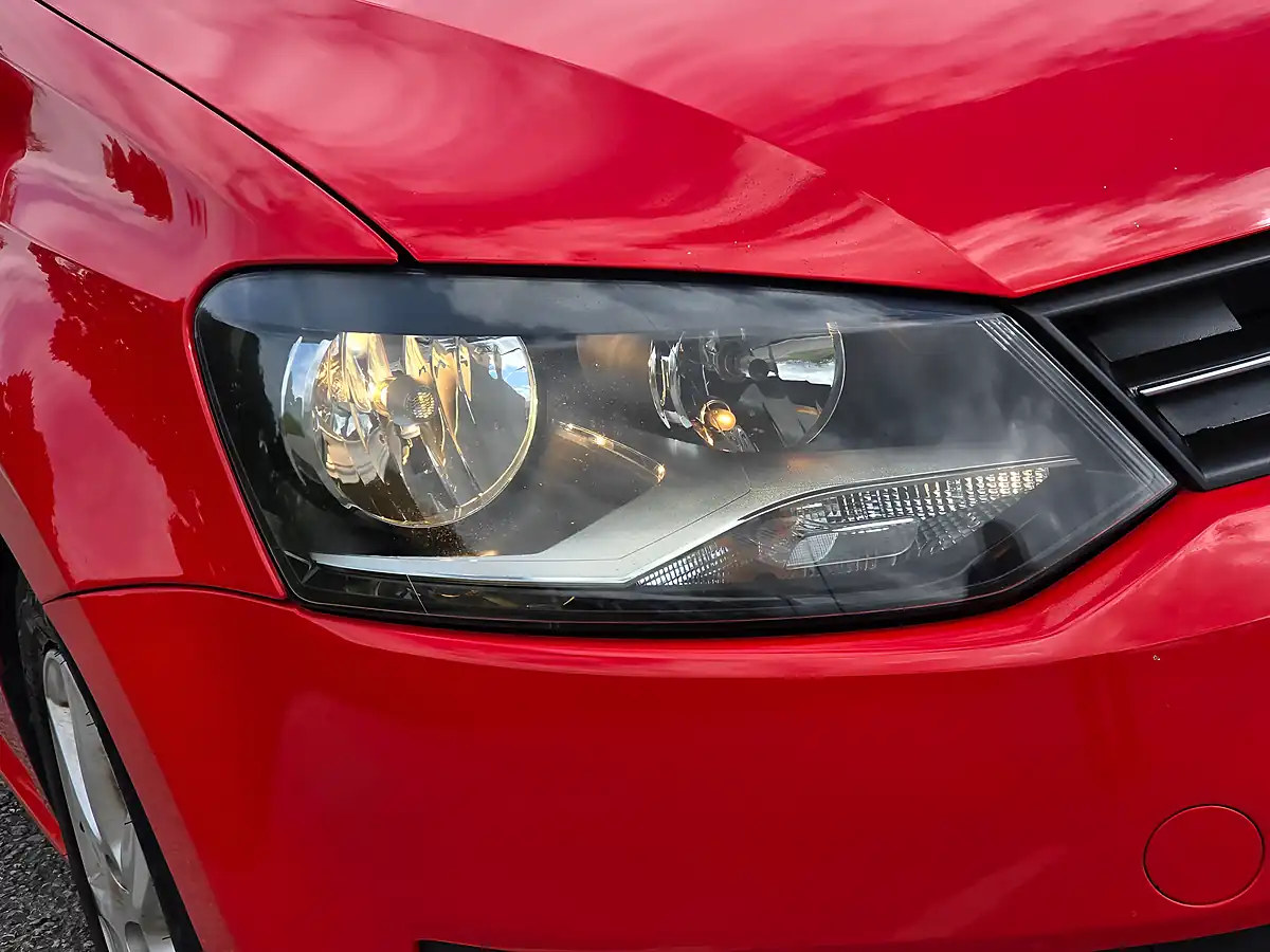 Used 2011 Volkswagen Polo Se Red - Interior and Exterior details 18
