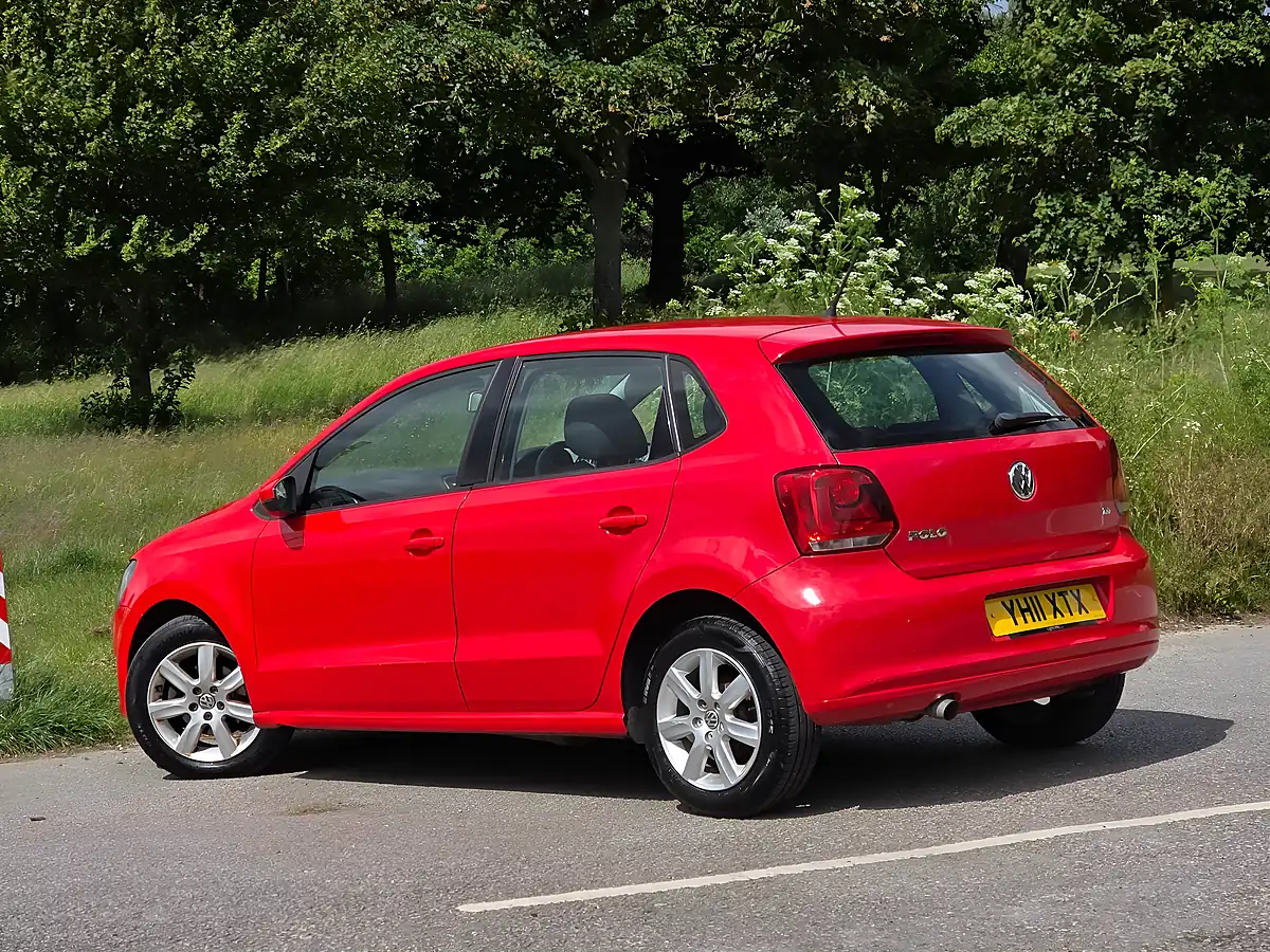 Used 2011 Volkswagen Polo Se Red - Interior and Exterior details 5