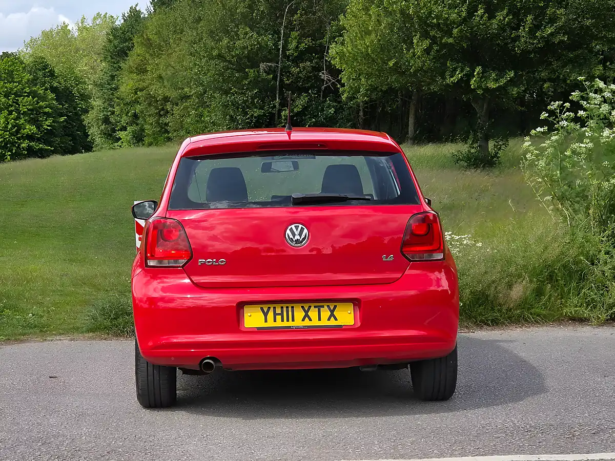 Used 2011 Volkswagen Polo Se Red - Interior and Exterior details 6