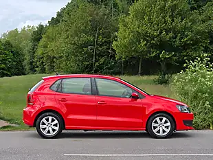 Used 2011 Volkswagen Polo Se Red - Interior and Exterior details 8