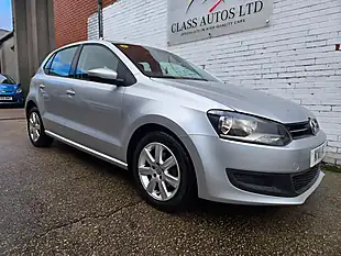 Used 2011 Volkswagen Polo Se Silver - Interior and Exterior details 5