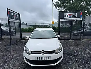 Used 2011 Volkswagen Polo Se White - Interior and Exterior details 5