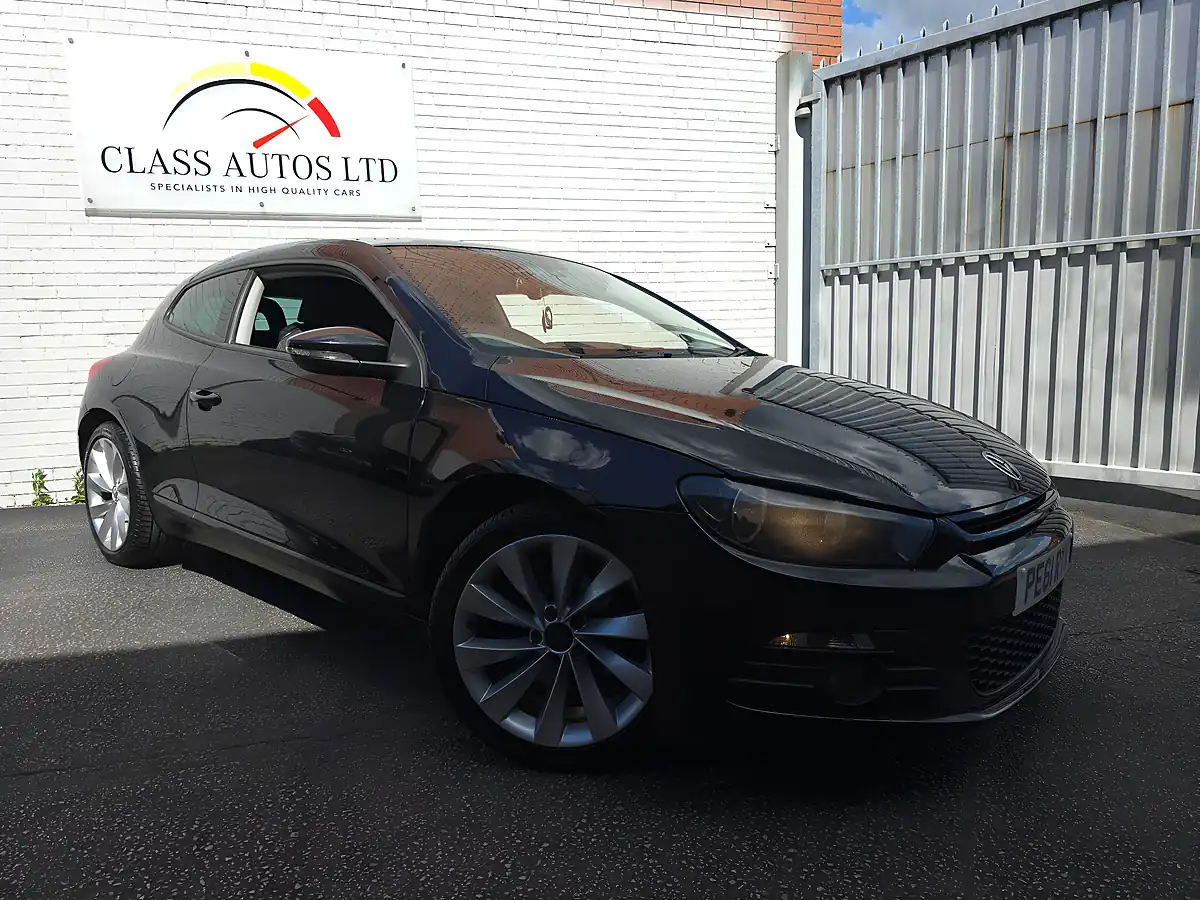 Used 2011 Volkswagen Scirocco Bluemotion Tech GT Black - Front View