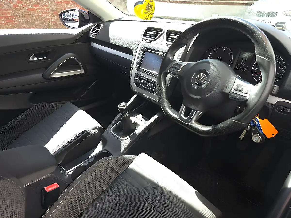 Used 2011 Volkswagen Scirocco Bluemotion Tech GT Black - Interior and Exterior details 12