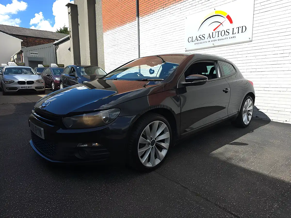 Used 2011 Volkswagen Scirocco Bluemotion Tech GT Black - Interior and Exterior details 4