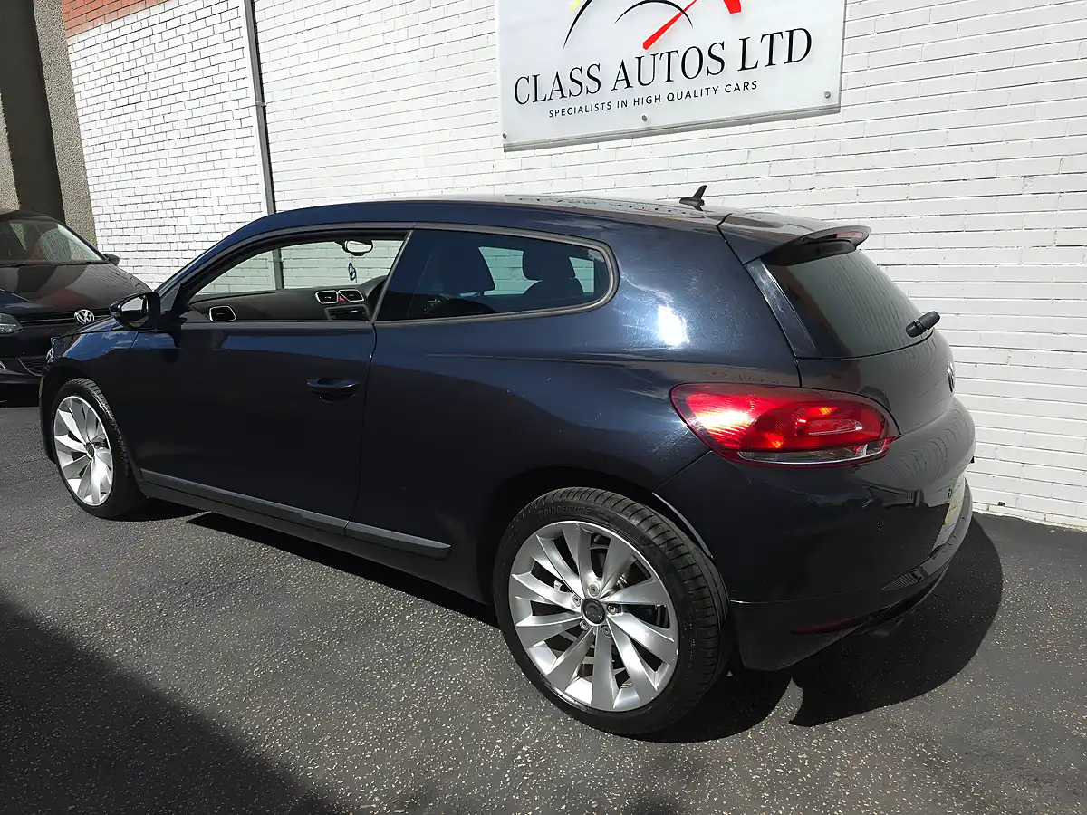 Used 2011 Volkswagen Scirocco Bluemotion Tech GT Black - Interior and Exterior details 5