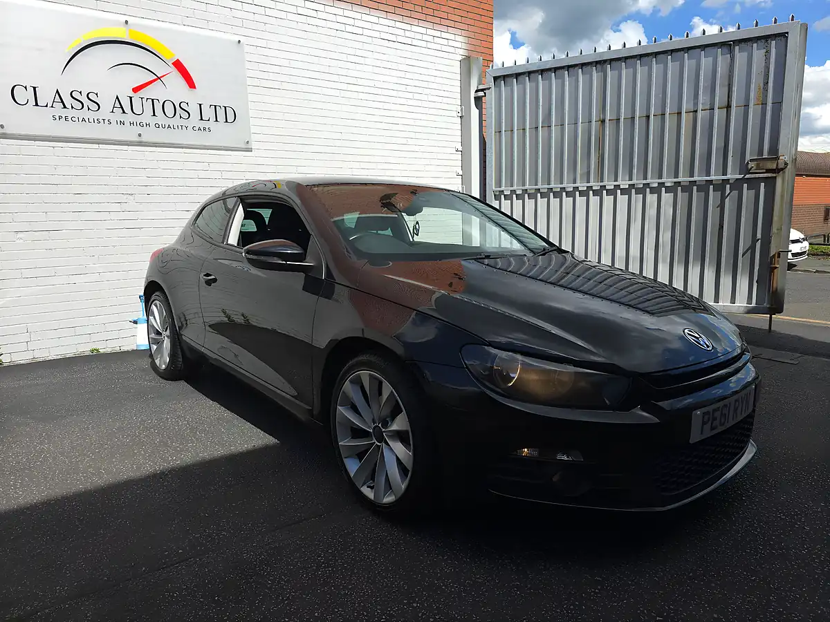 Used 2011 Volkswagen Scirocco Bluemotion Tech GT Black - Interior and Exterior details 6