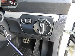 Used 2011 Volkswagen Scirocco Bluemotion Tech White - Interior and Exterior details 15