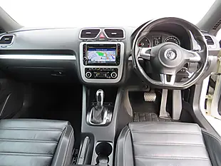 Used 2011 Volkswagen Scirocco Bluemotion Tech White - Interior and Exterior details 2