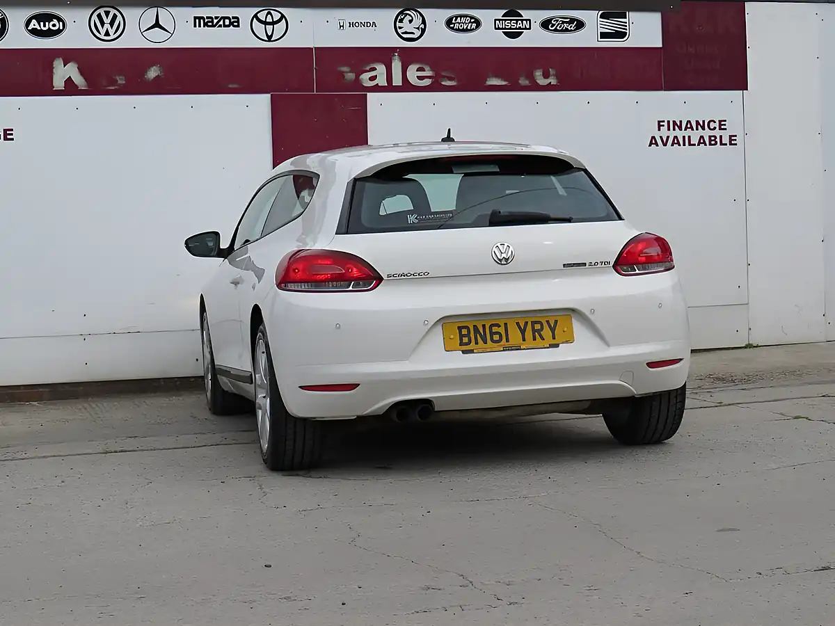 Used 2011 Volkswagen Scirocco Bluemotion Tech White - Interior and Exterior details 20