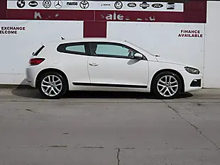 Used 2011 Volkswagen Scirocco Bluemotion Tech White - Interior and Exterior details 3