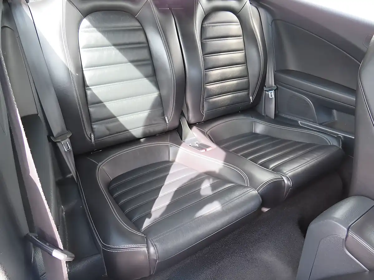 Used 2011 Volkswagen Scirocco Bluemotion Tech White - Interior and Exterior details 7