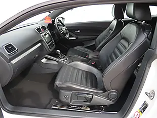 Used 2011 Volkswagen Scirocco Bluemotion Tech White - Interior and Exterior details 9