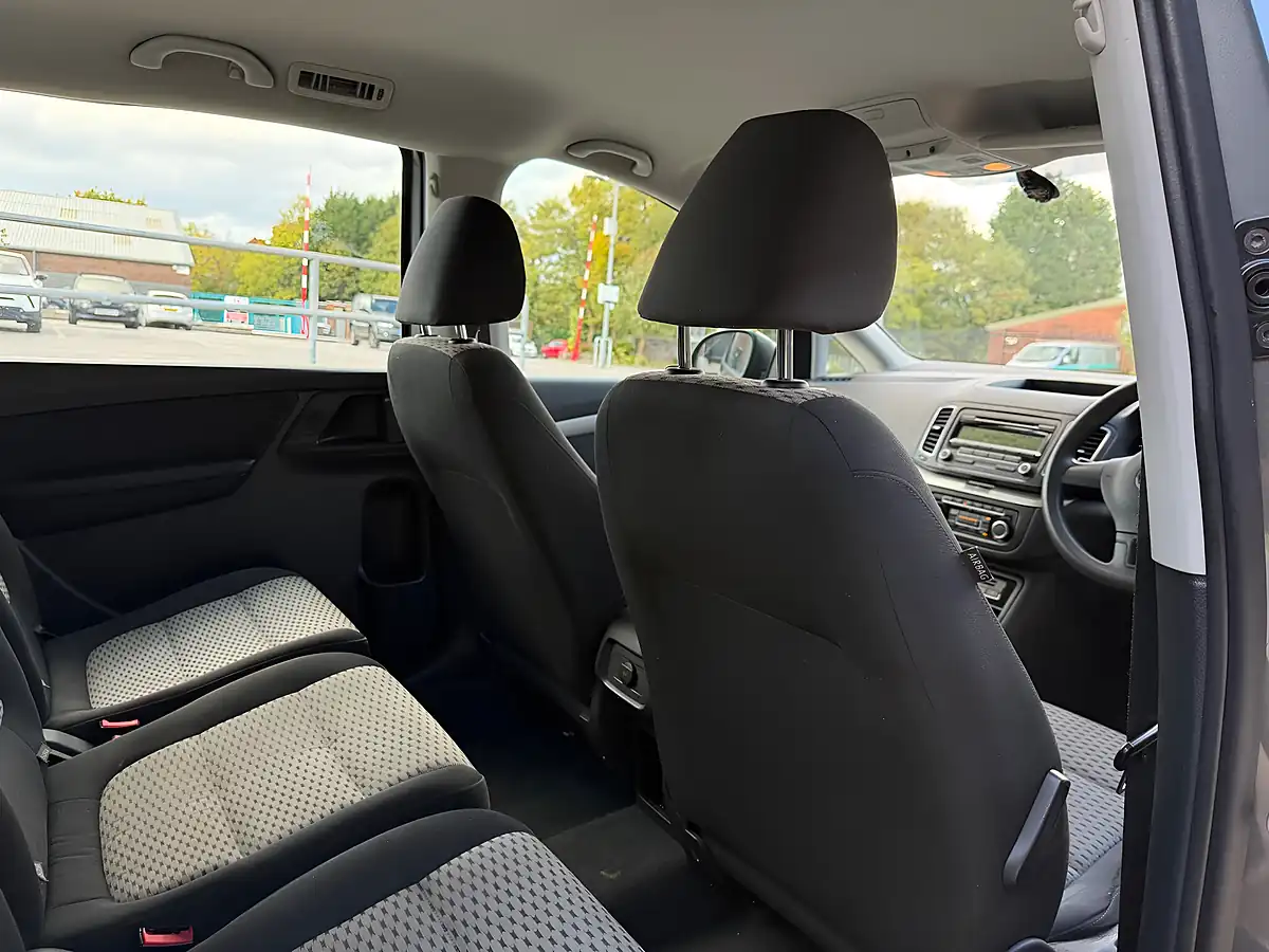 Used 2011 Volkswagen Sharan Bluemotion Tech S Grey - Interior and Exterior details 16
