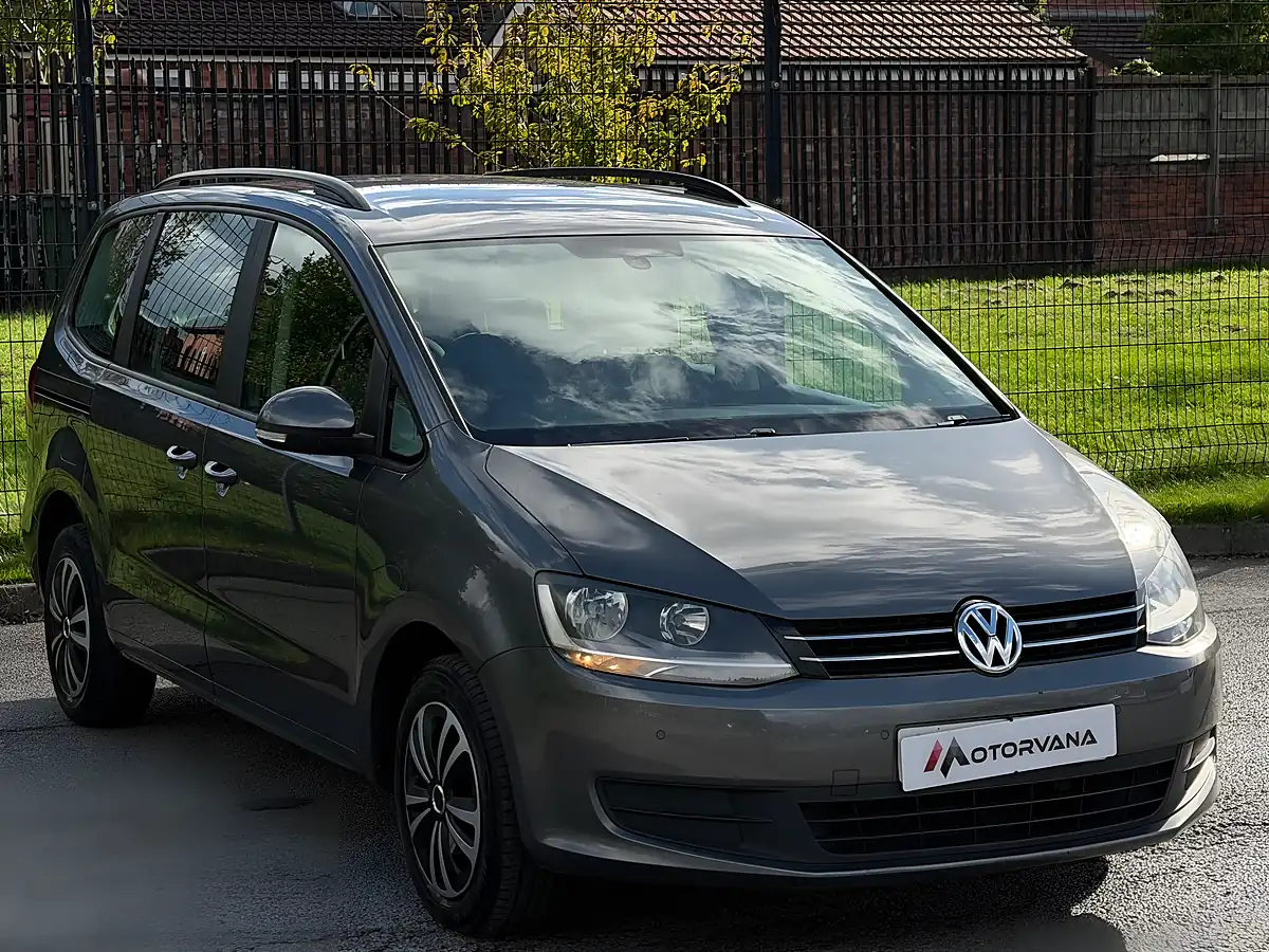 Used 2011 Volkswagen Sharan Bluemotion Tech S Grey - Interior and Exterior details 5