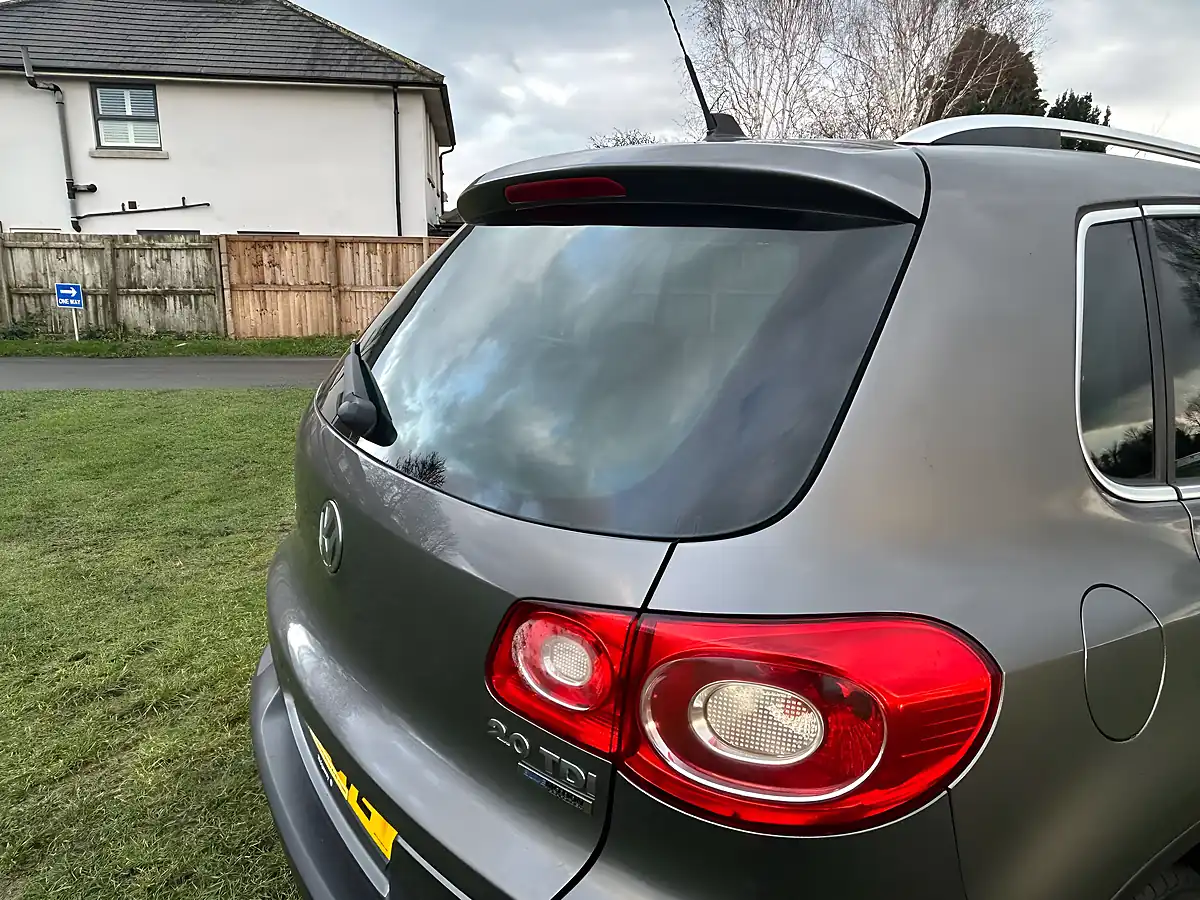Used 2011 Volkswagen Tiguan Match Grey - Interior and Exterior details 11