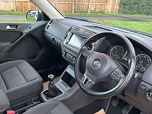Used 2011 Volkswagen Tiguan Match Grey - Interior and Exterior details 14